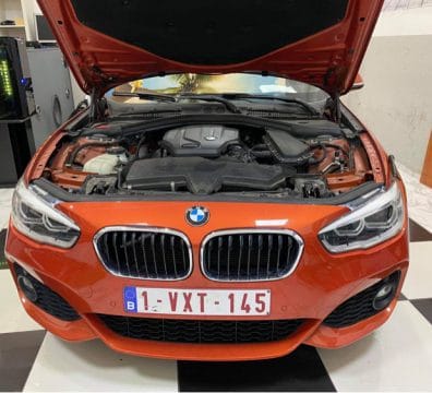 Réparation d'une bmw orange